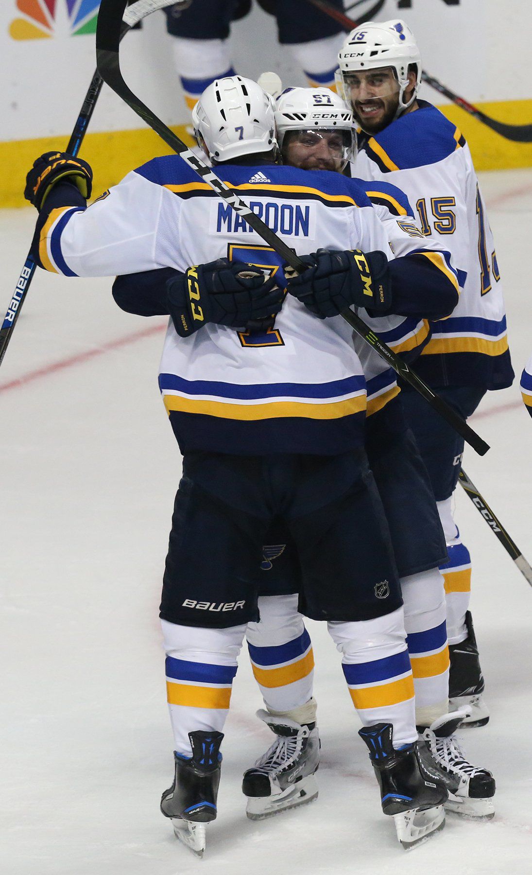 Blues and Stars skate in Game 3 of their playoff